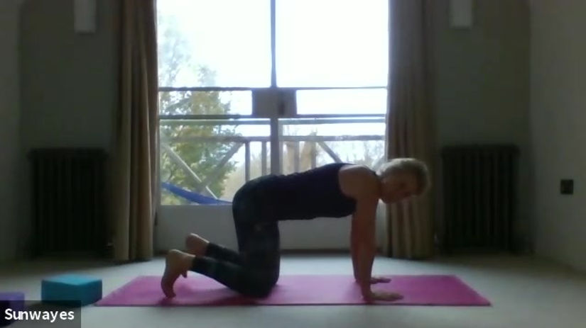 Wake up Stretch and Flow (30 mins)